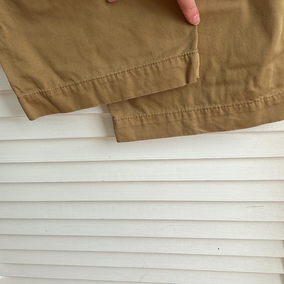 GAP Straight Leg Khakis. Ankle length. Mid rise. Size 2. EUC - Picture 7 of 8